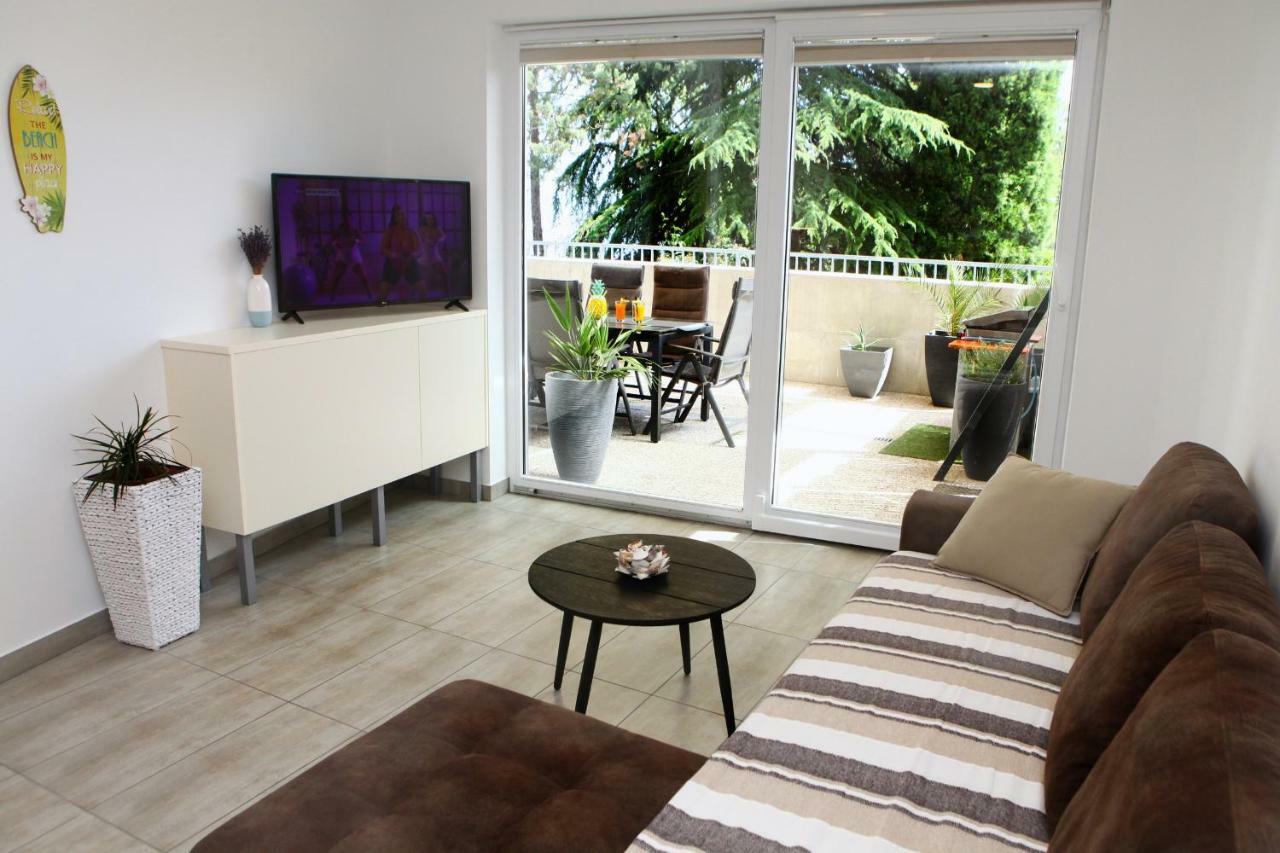 Trendy Apartment Izola Js Екстер'єр фото